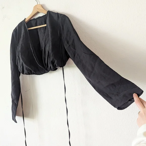 Zara Surplice Cropped Shirt - Picture 2 of 8